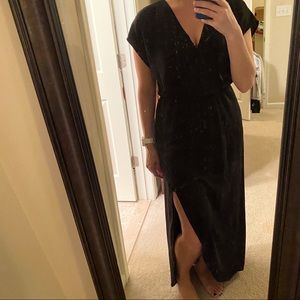 Maxi v neck dress